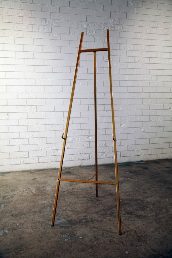 GOLD EASEL 01_resized
