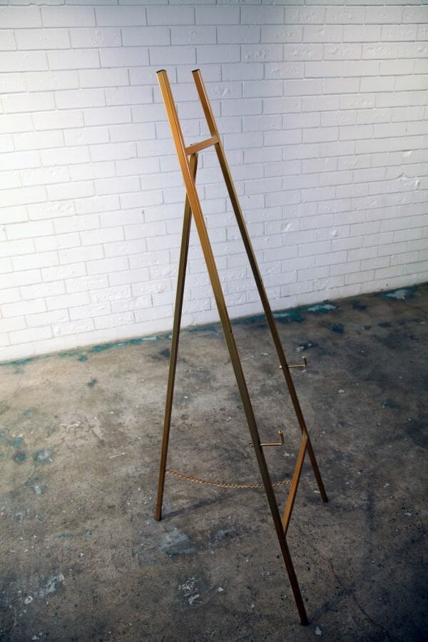GOLD EASEL 03_resized GOLD EASEL 03_resized