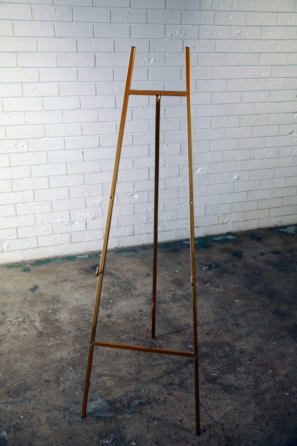 GOLD EASEL 05_resized GOLD EASEL 05_resized